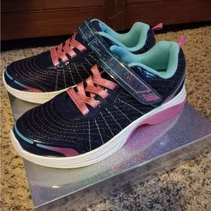 Girls Sneakers